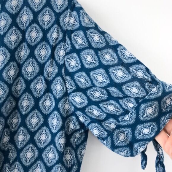 Blue Rain Wrap Front Short Tie Sleeve Summer Dress In Blue & White - Picture 8 of 9